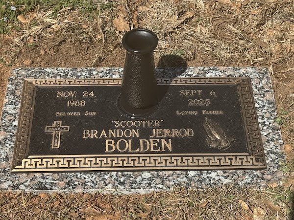 College Park Cemetery grounds