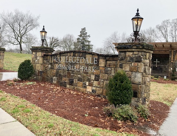 Collegedale Memorial Park grounds