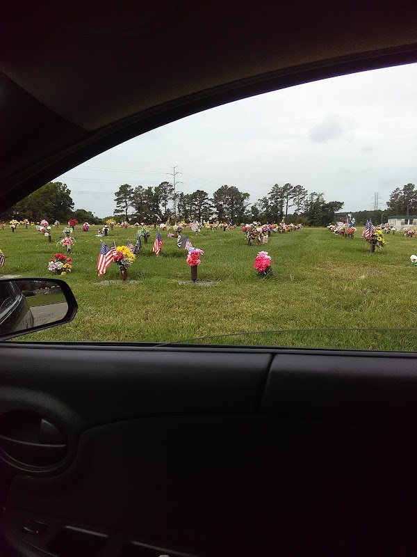 Colonial Grove Memorial Park grounds