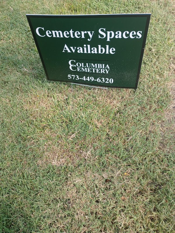 Columbia Cemetery grounds