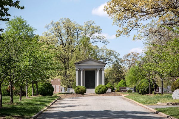 Columbia Gardens Cemetery grounds