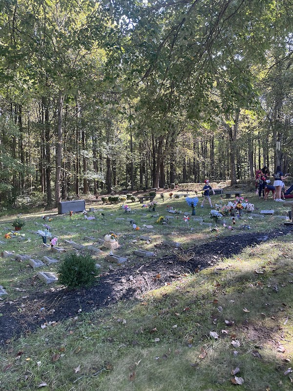 Columbia Memorial Park grounds