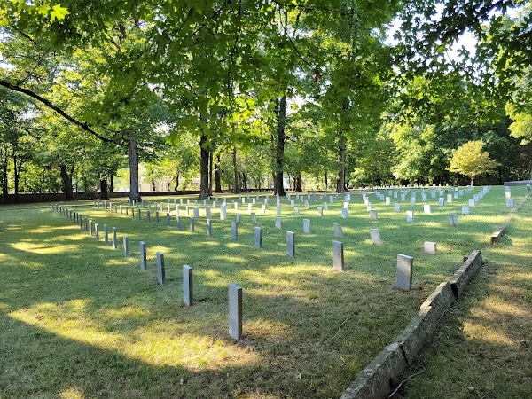 Confederate Cemetery - Fayetteville, AR grounds