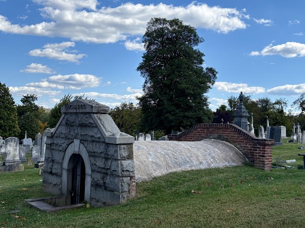 Congressional Cemetery grounds
