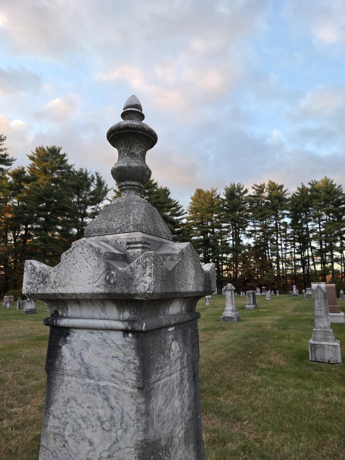 Contoocook Village Cemetery cemetery grounds and headstones