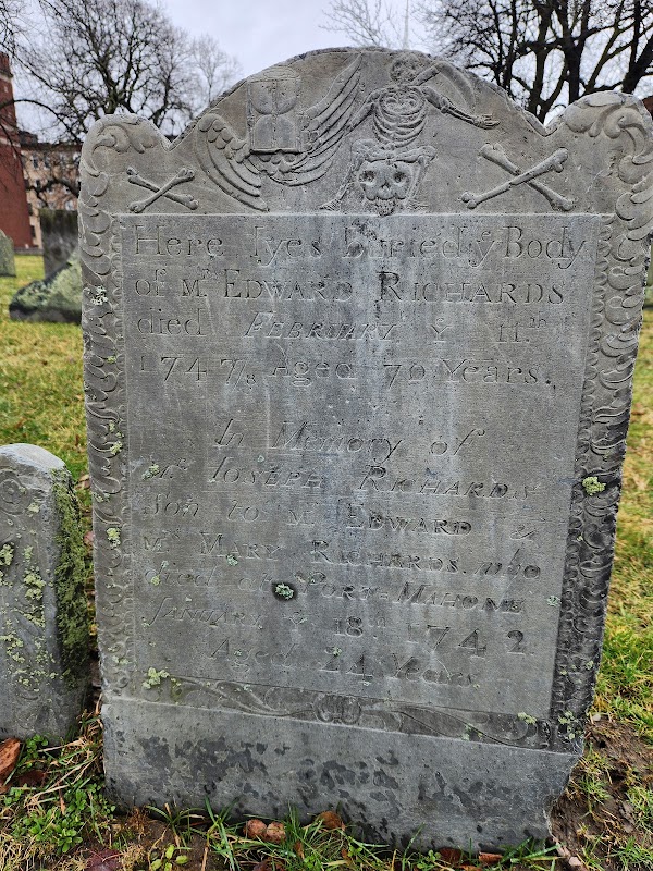 Copps Hill Burying Ground grounds