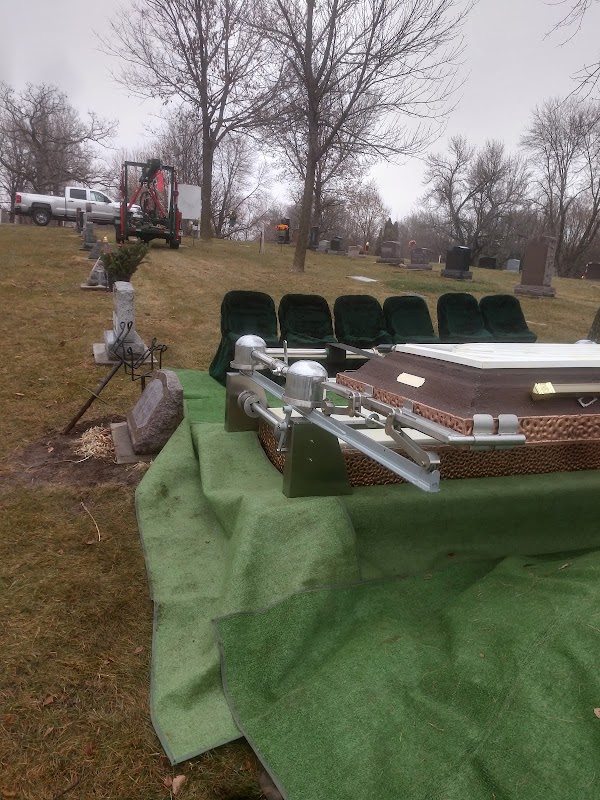 Cottage Grove Cemetery grounds