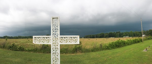 Crestlawn Memorial Park grounds
