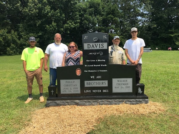Crestview Memorial Park grounds
