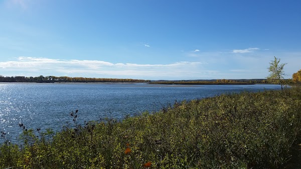 Cross Ranch State Park grounds