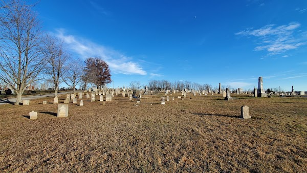 Crown Hill Cemetery grounds