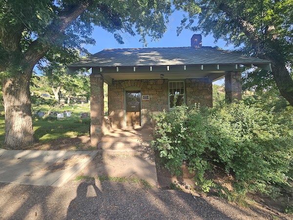 Crystal Valley Cemetery grounds