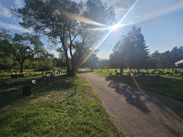 Crystal Valley Cemetery grounds