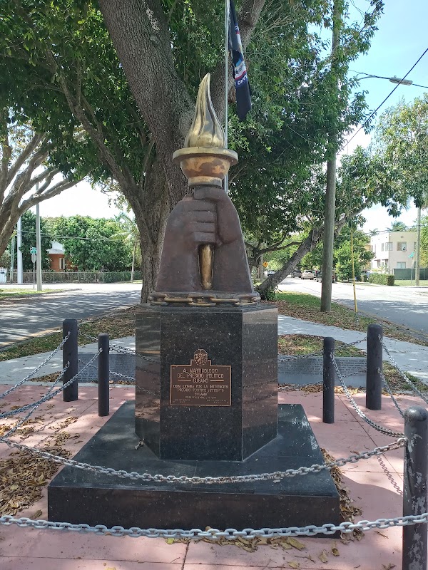 Cuban Memorial Boulevard Park grounds
