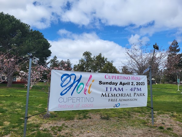 Cupertino Memorial Park grounds