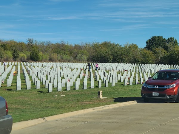 Dallas-Fort Worth National Cemetery grounds
