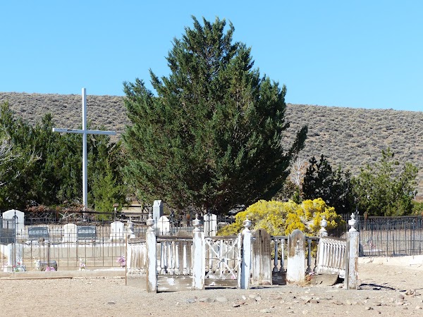 Dayton Cemetery grounds