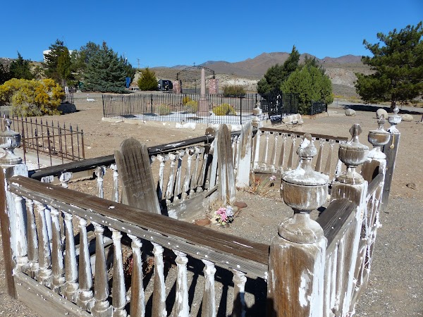 Dayton Cemetery grounds
