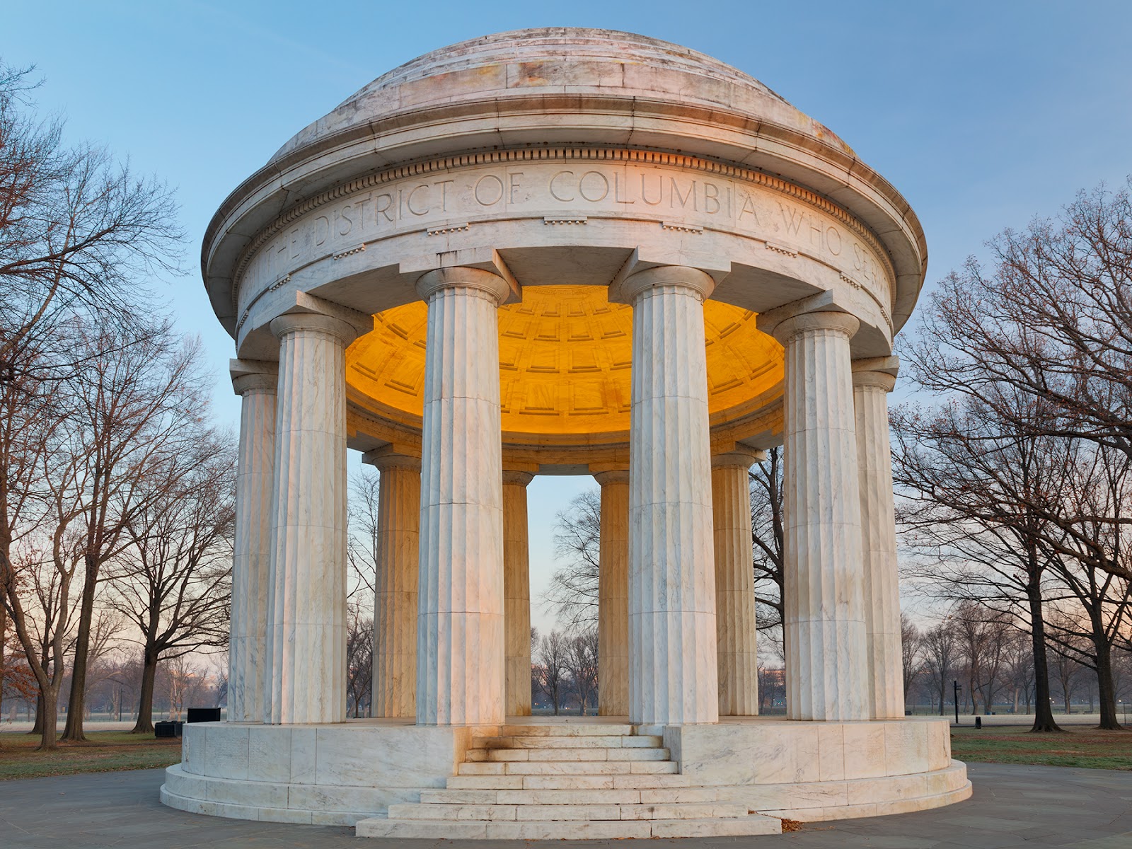 D.C. World War I Memorial cemetery grounds and headstones
