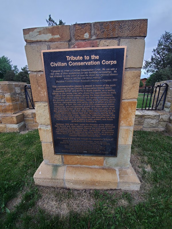 De Mores Memorial Park grounds