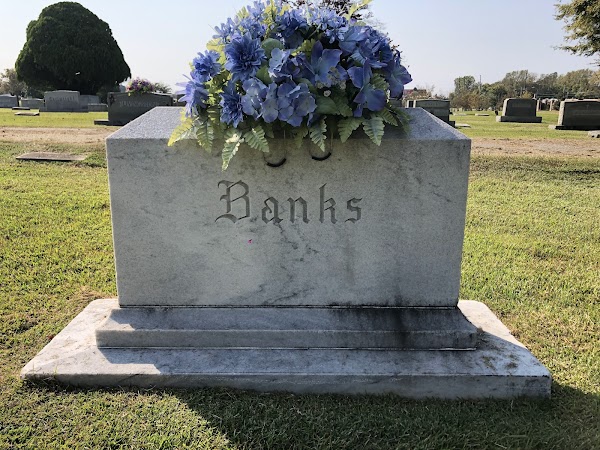 Decatur city cemetery grounds