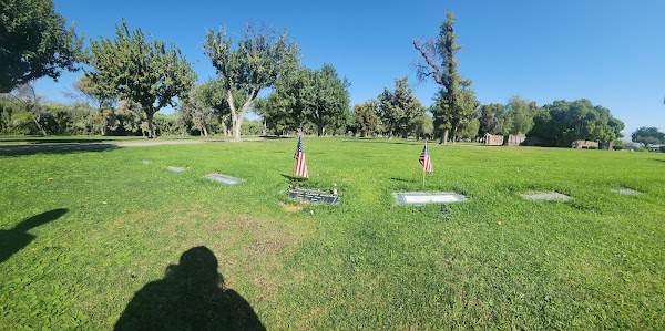 Desert Memorial Park grounds