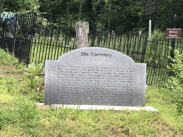 Dils Cemetery grounds