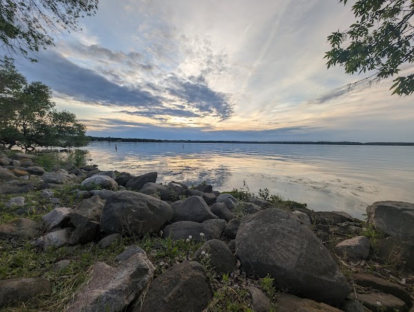 Dodge Memorial County Park grounds