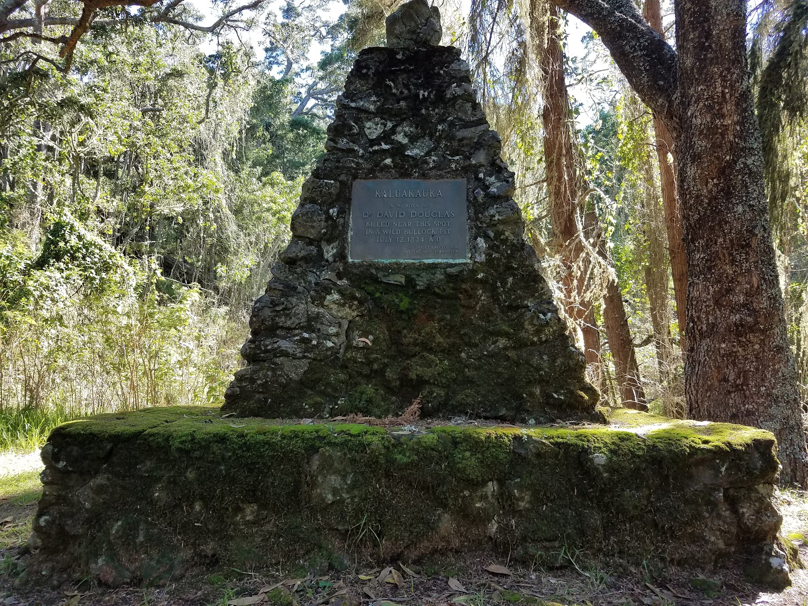 Dr. David Douglas Memorial Site cemetery grounds and headstones