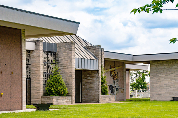 Druid Ridge Cemetery grounds