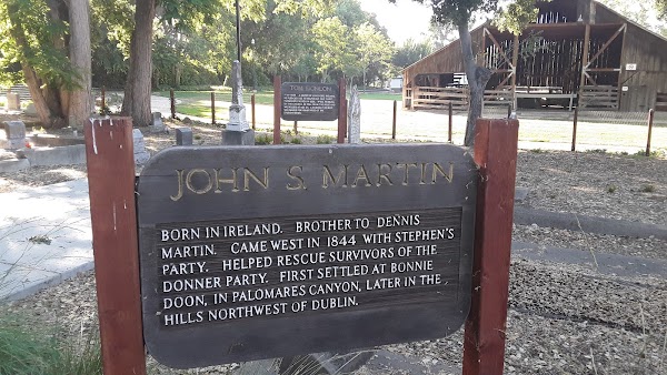 Dublin Pioneer Cemetery grounds