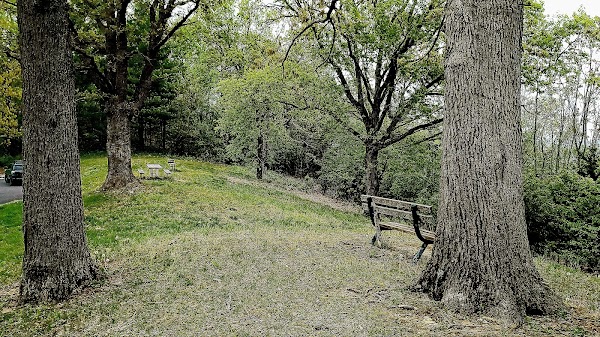 Dunklin-Fletcher Memorial Park grounds