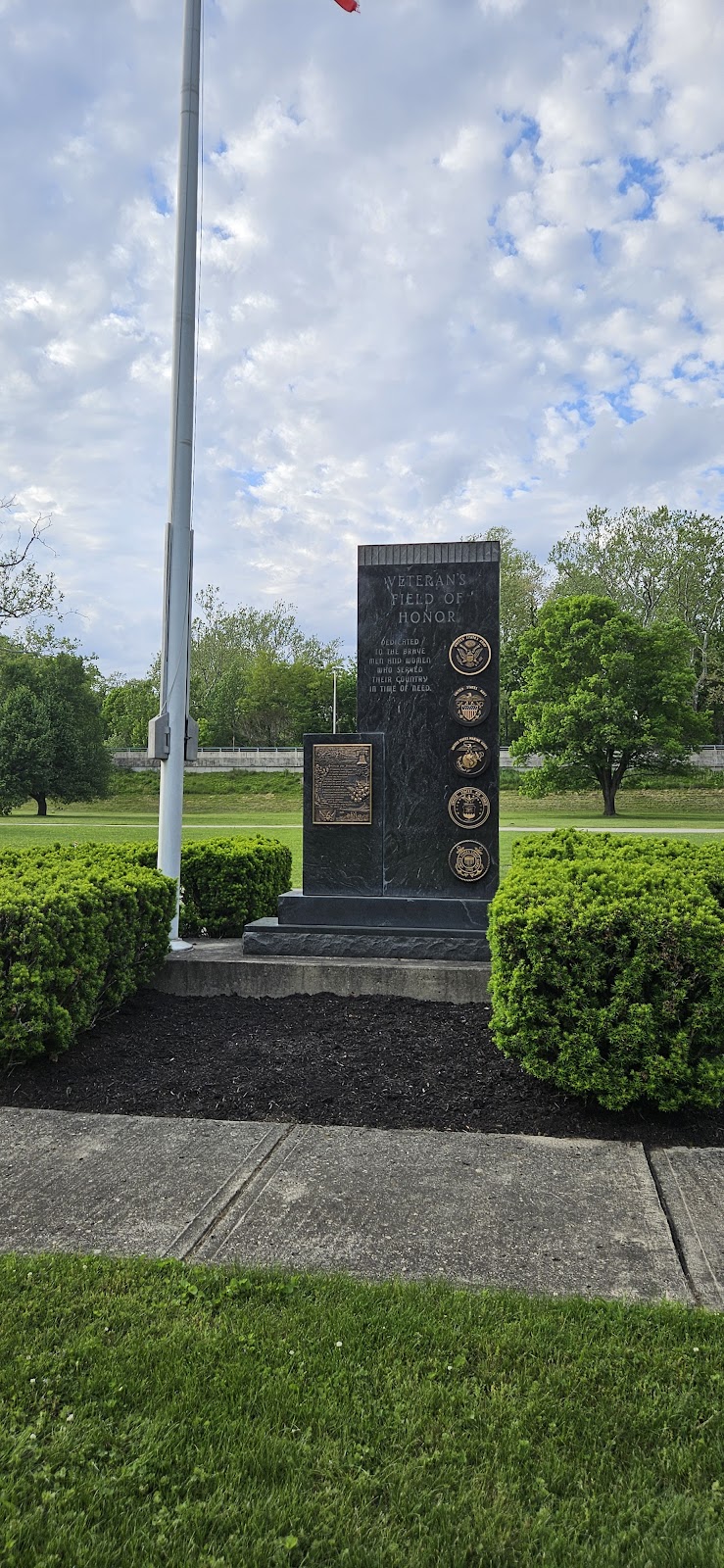 Earlham Cemetery cemetery grounds and headstones