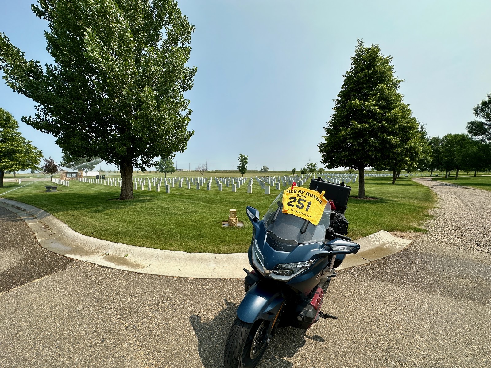 Eastern Montana State Veterans Cemetery cemetery grounds and headstones