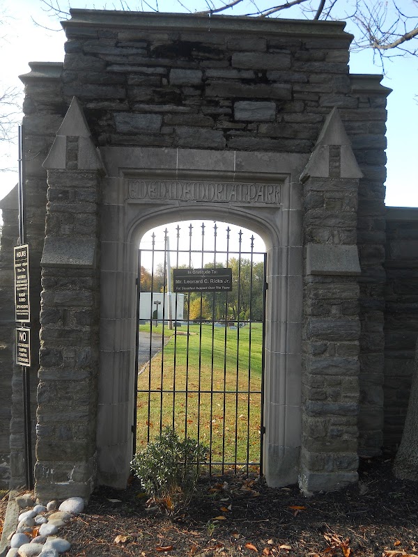 Eden Cemetery grounds