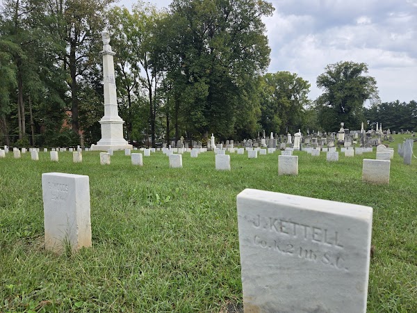 Edge Hill Cemetery grounds
