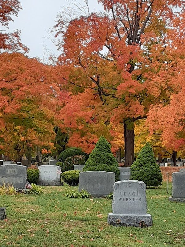 Edgewood Cemetery grounds