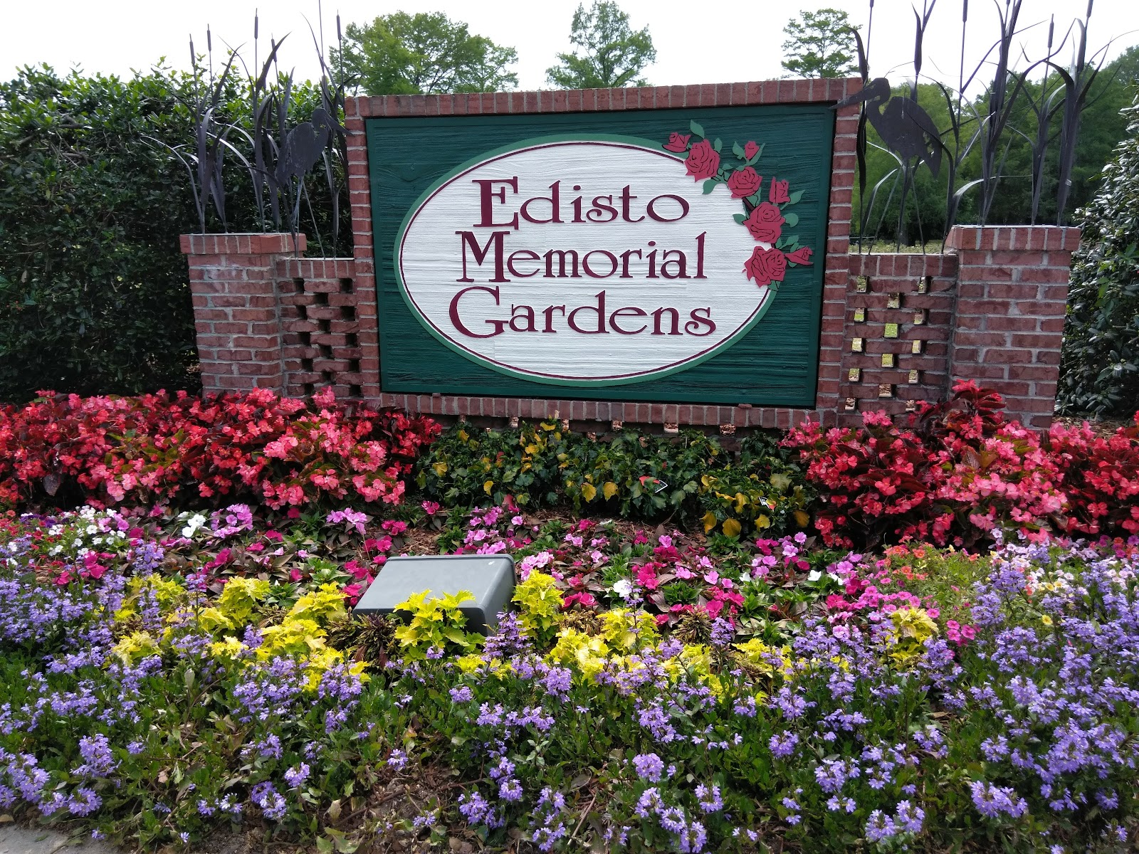 Edisto Memorial Gardens headstone and grounds