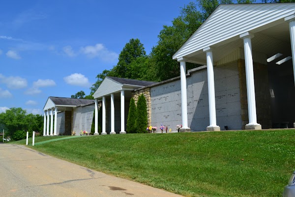 Elk Hills Memorial Park Inc grounds