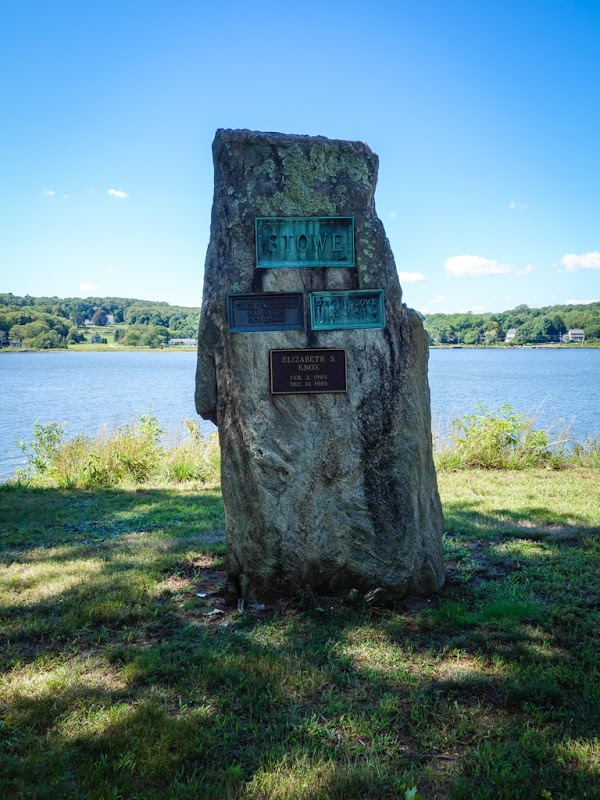 Elm Grove Cemetery grounds