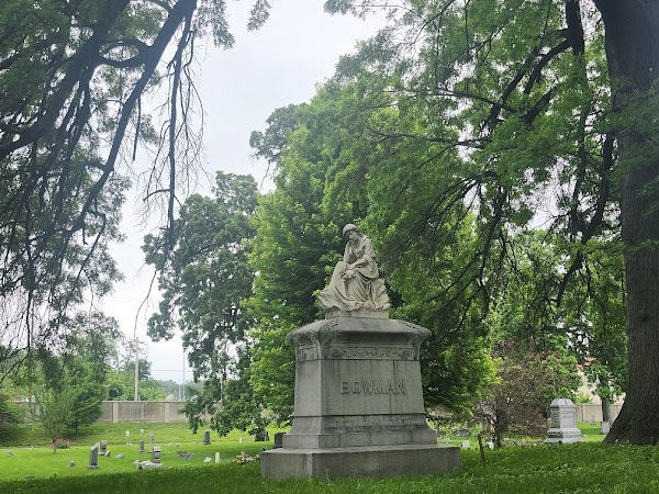 Elmwood Cemetery grounds