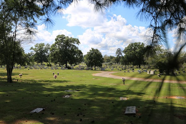 Elmwood Cemetery & Mausoleum grounds