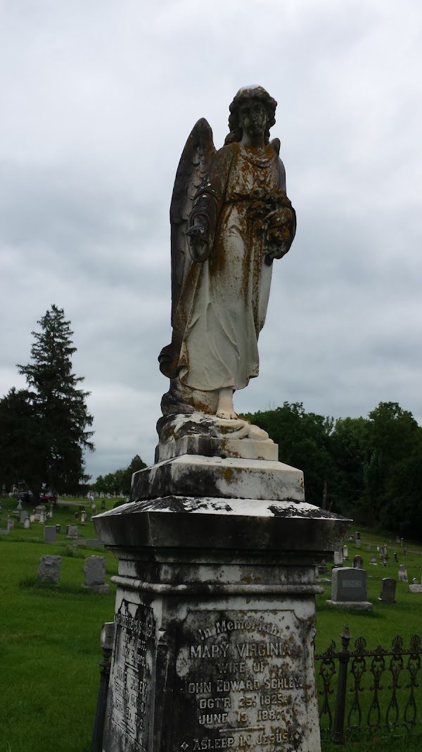 Elmwood Cemetery grounds