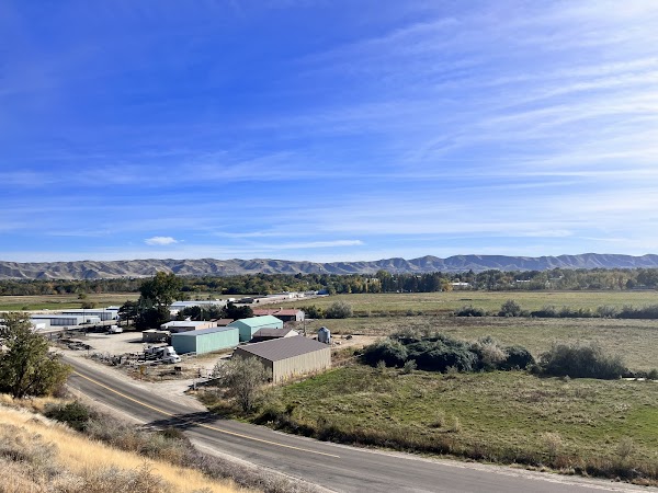 Emmett Cemetery grounds