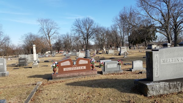 Englewood Cemetery grounds