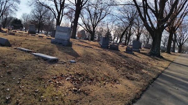 Englewood Cemetery grounds