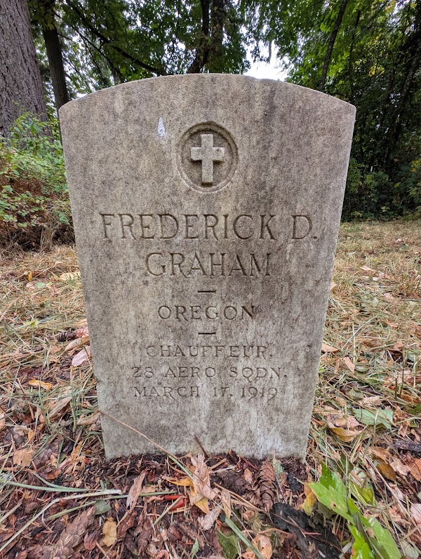 Eugene Masonic Cemetery grounds