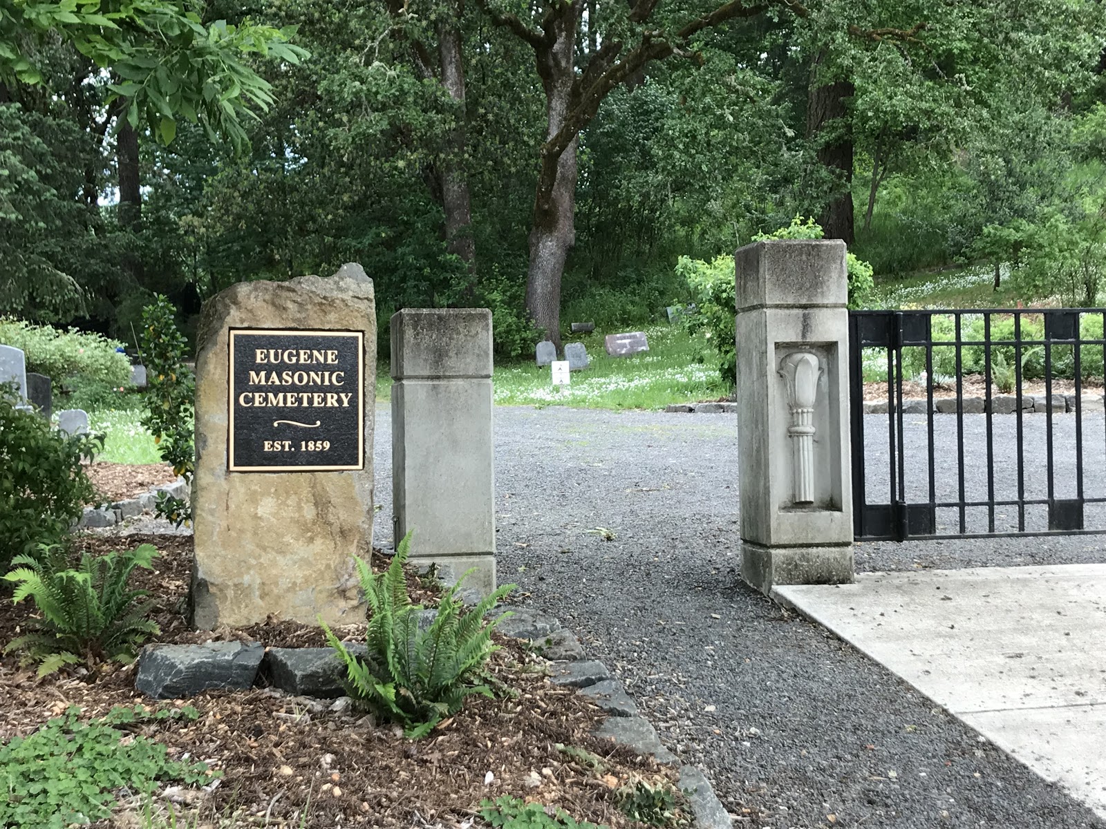Eugene Masonic Cemetery headstone and grounds