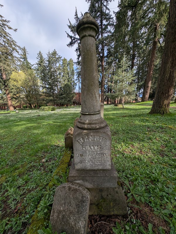 Eugene Pioneer Cemetery grounds
