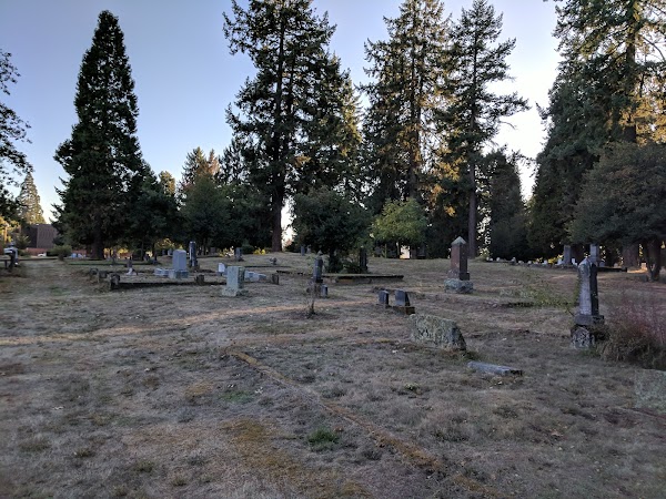 Eugene Pioneer Cemetery grounds